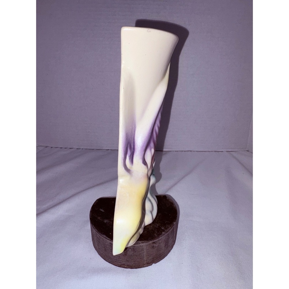 Mortonā Pottery wall pocket Airbrushed Pastel Floral Decorative PotteryVintage - Picture 2 of 9
